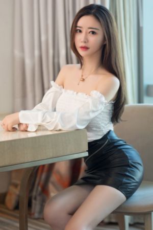 趁娇妻熟睡勾搭闺蜜H田甜_720免费高清观看